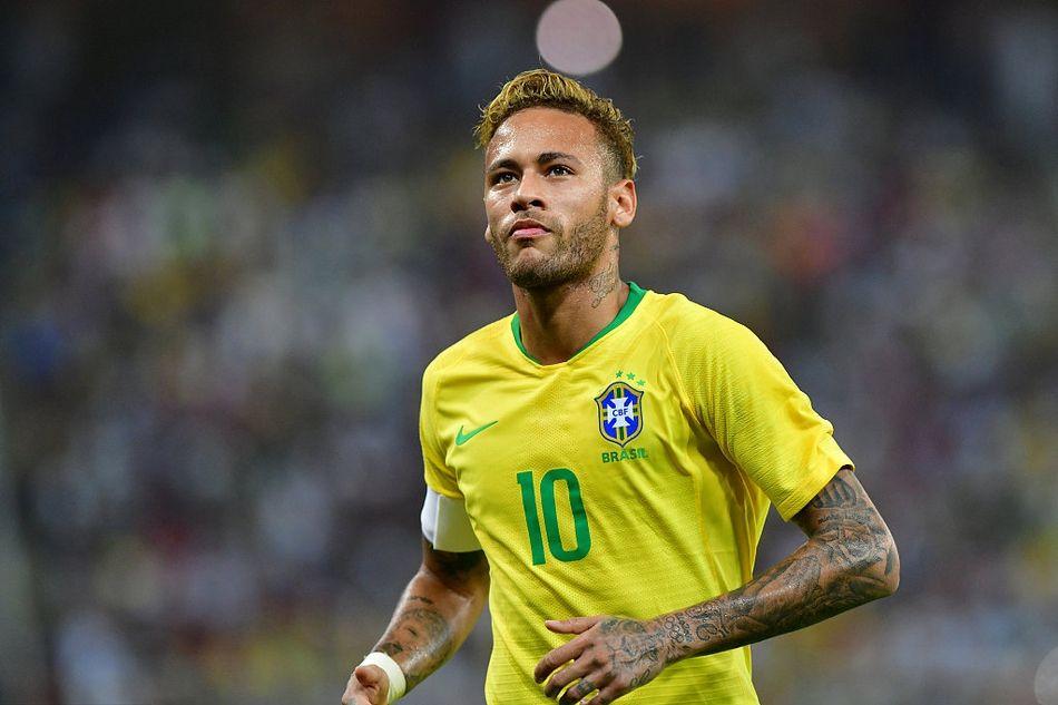 奎因单节21分5助攻0失误创历史，NBA此前仅詹姆斯等3人做到（奎因单节轰21分5助攻零失误创纪录，NBA史上此前仅詹姆斯等三人达成）